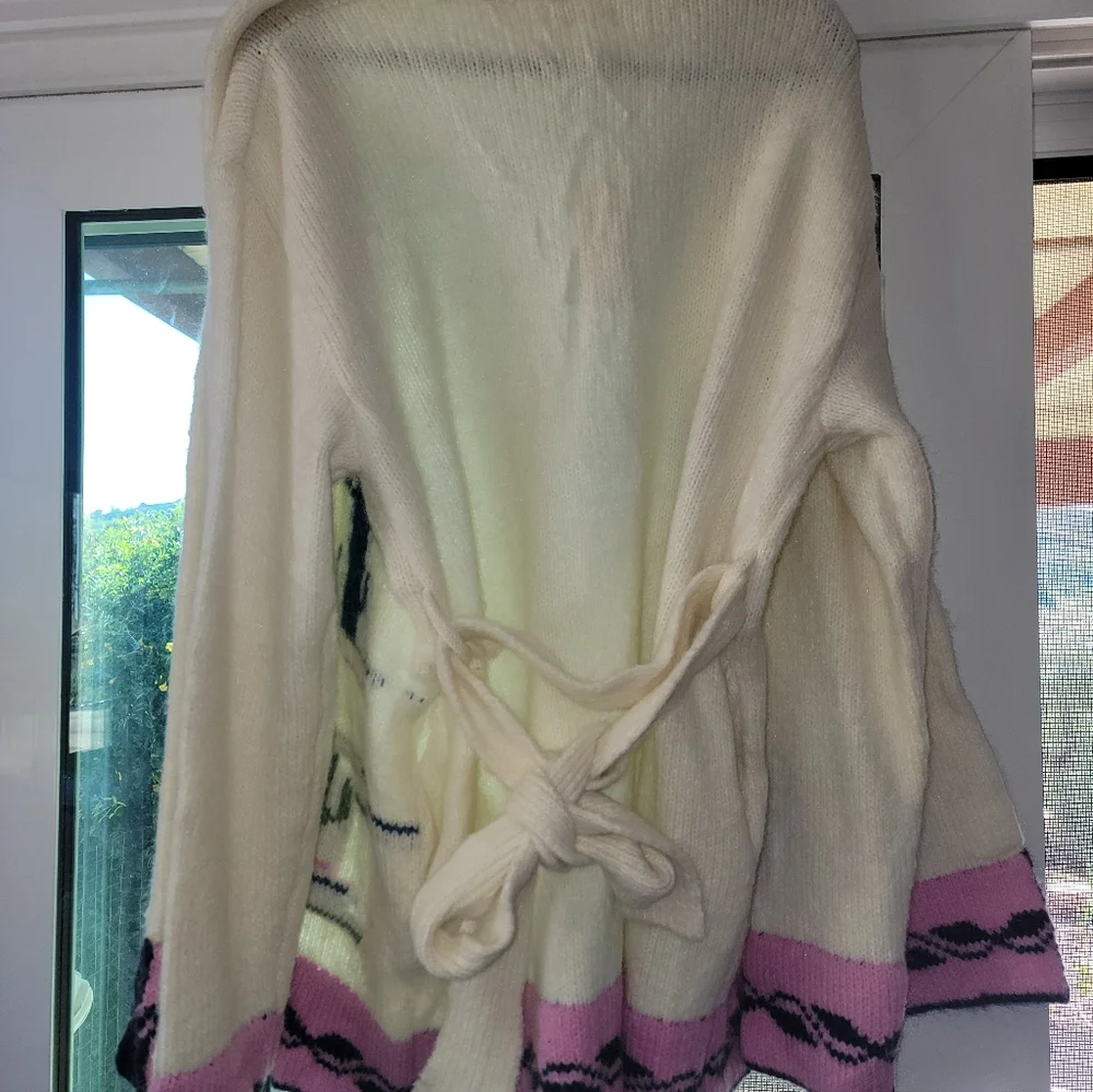 Horse Hooded Cardigan Sweater 🐴🏜️🌵 - Picture 4 of 5